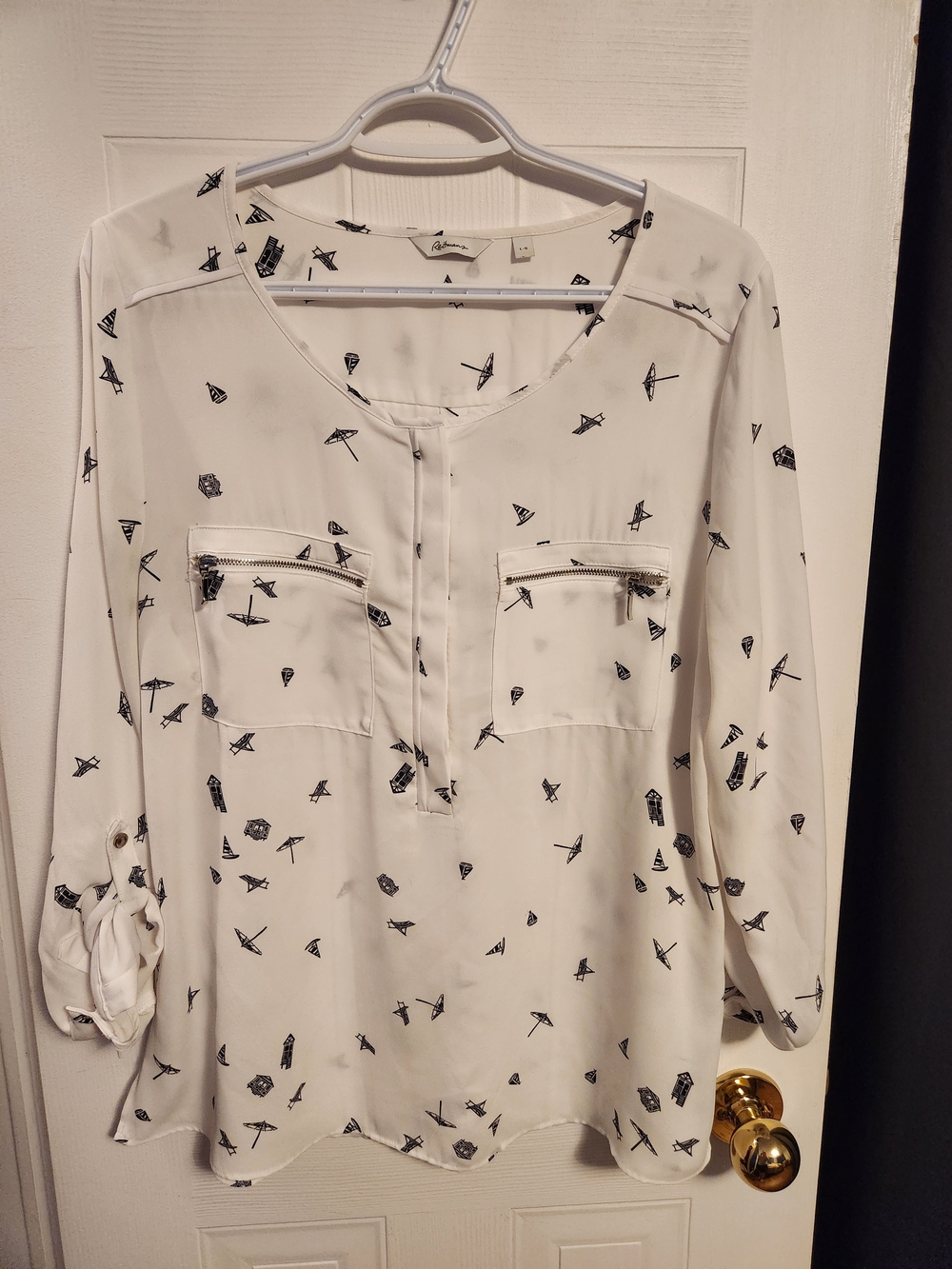 Reitmans Cream Blouse with Travel Motif
